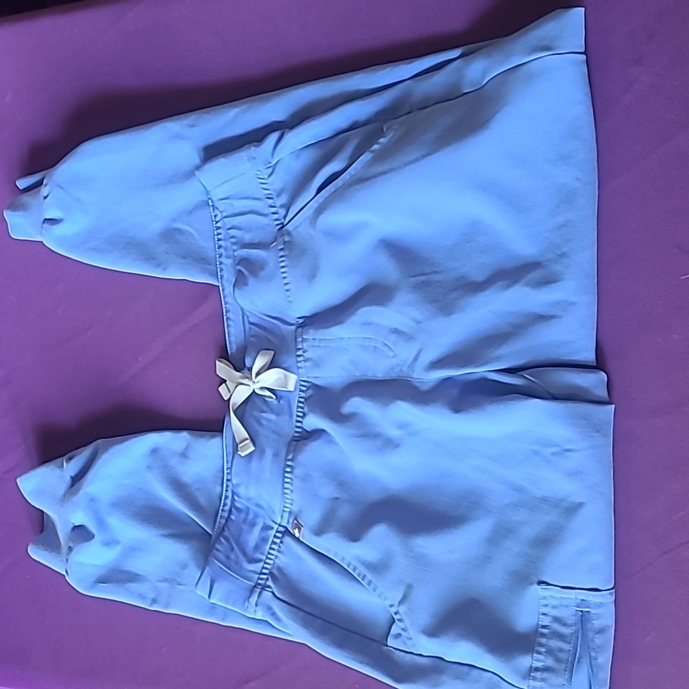 Figs ceil blue zamora bottoms